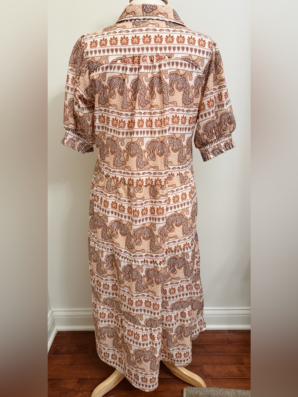 Umgee Tan Cream Safari Jungle Print SZ M Boho Cottagecore Earth Tone Midi Dress - Picture 6 of 8